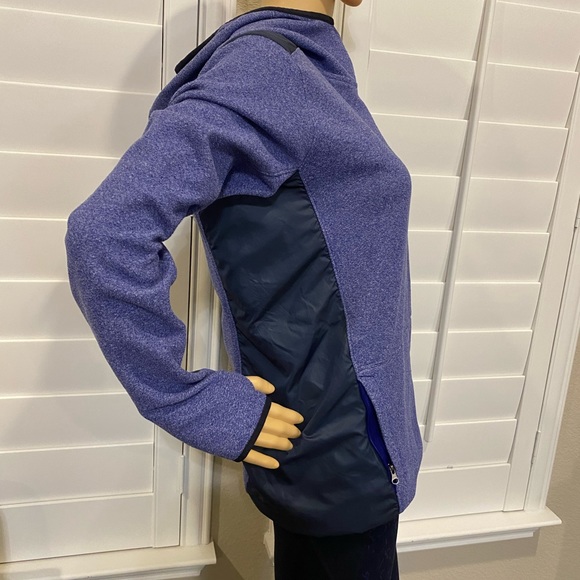 LIKE NEW – WOMEN’S “UNDER ARMOUR” COLD GEAR TURTLENECK HOODED FLEECE PULLOVER - Picture 6 of 13